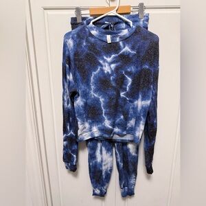 Fornia Comfy Sweater and Jogger Pants